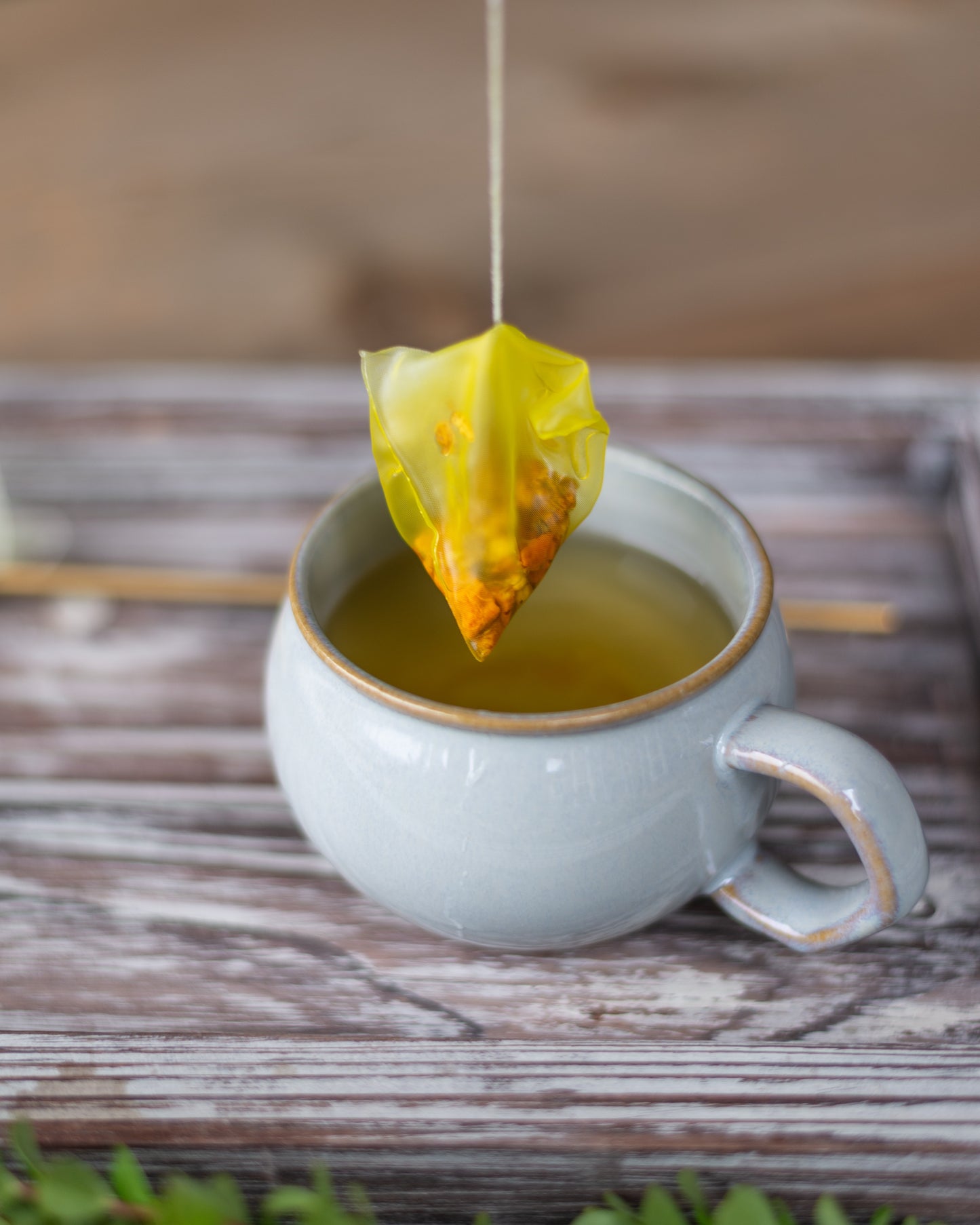 Turmeric tea has been proven to have anti-inflammatory properties, boost immunity, relieve pain, and ease digestion